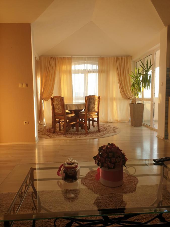 Apartmani Mlikotic Dugi Rat Buitenkant foto