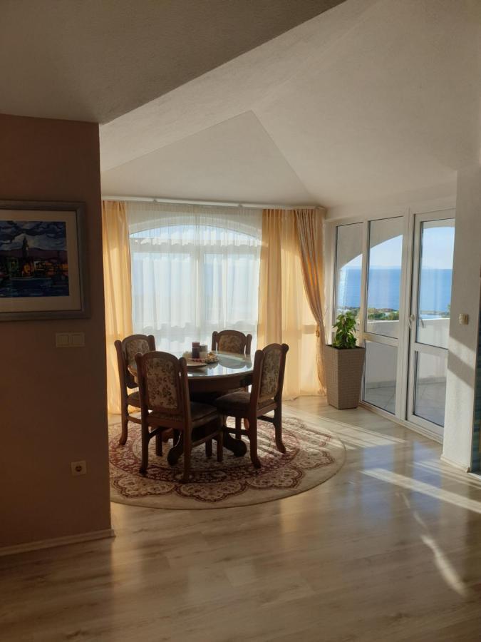 Apartmani Mlikotic Dugi Rat Buitenkant foto