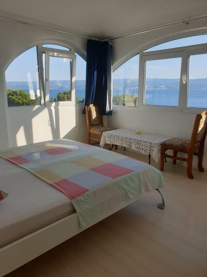 Apartmani Mlikotic Dugi Rat Buitenkant foto